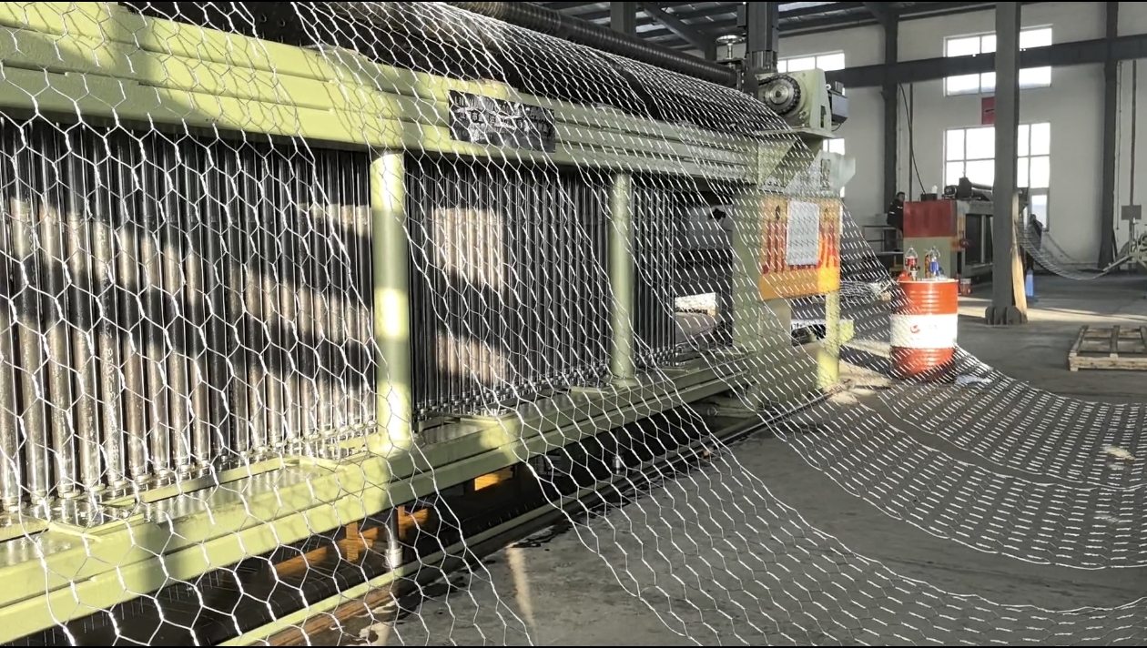 最新の企業ブログについて 工場 の 成功 と 適切な ガビオン 機械 の 間 の 隠れ て いる 関係