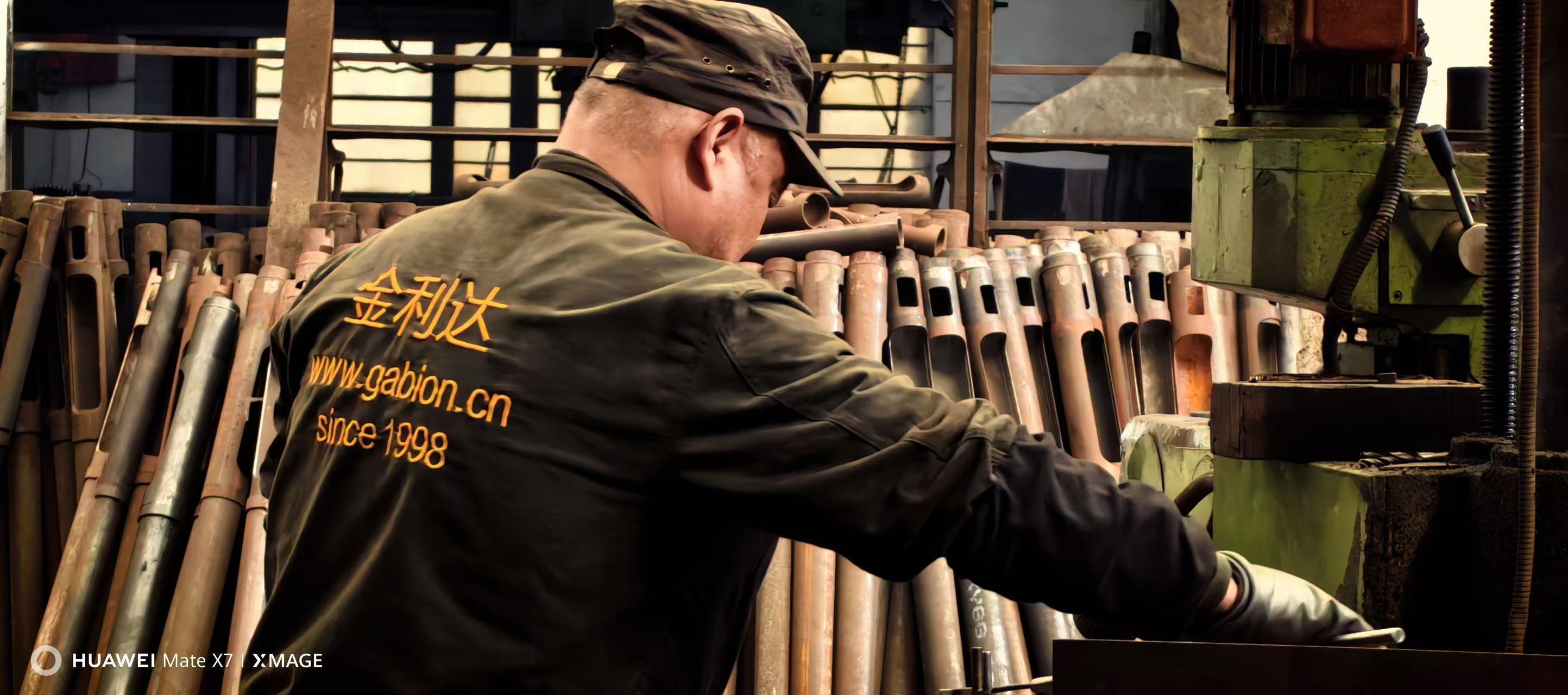 最新の企業ブログについて 1998年以来:JINLIDAは,グローバルワイヤ網の生産のためのCNCガビオンマシンのソースメーカーとして