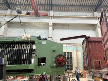 購入 構造、3300mm の幅のための注文ワイヤー網の六角形の網機械 オンライン製造