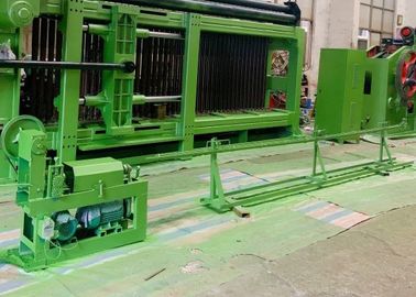 購入 電流を通しますおよび4000mmの幅のためのまっすぐになり、打抜き機ポリ塩化ビニール ワイヤー オンライン製造