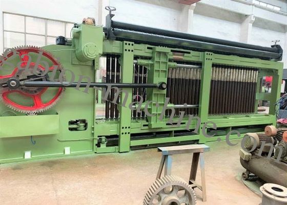 購入 5300mm 25RPM PLC制御Rockfallの六角形の金網機械 オンライン製造