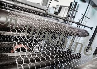 購入 六角形51m/H Gabionの網の鋼鉄純作成機械 オンライン製造