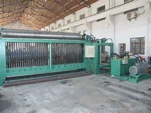 購入 連続的な6棒2300mm Gabion箱の機械によって中心にされる潤滑 オンライン製造