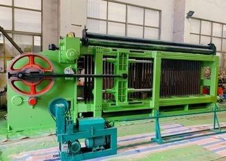 購入 適用を囲う195m/H倍のねじれのGabionの生産ライン オンライン製造