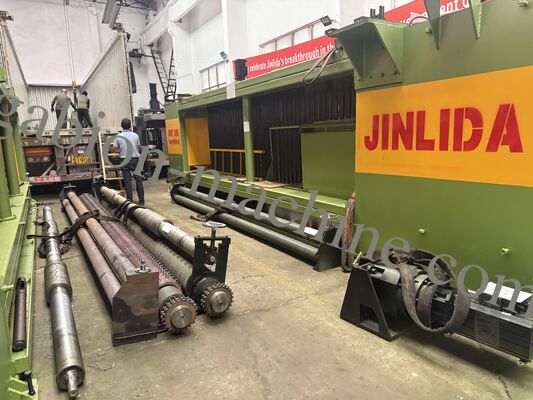 高効率のガビオン網の生産のための幅4300mmCNCガビオン網機械